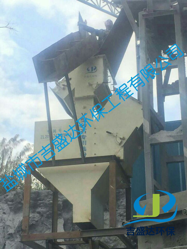 Mechanism sand desilting machi